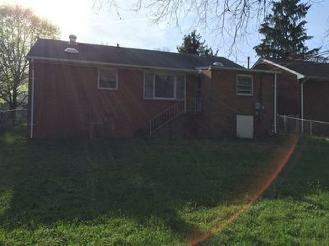 5604 Campbell Ave - Photo 6 of 26