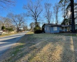 2820 Walker St - Photo 1 of 1