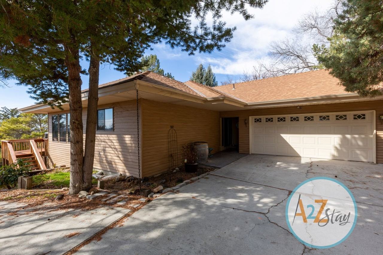 3000 N Mountain Shadow Ln - Photo 2 of 50