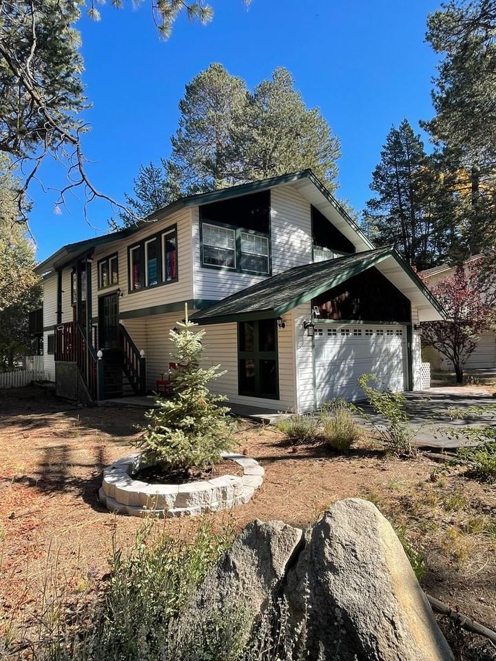 757 Michael Dr - Photo 2 of 21