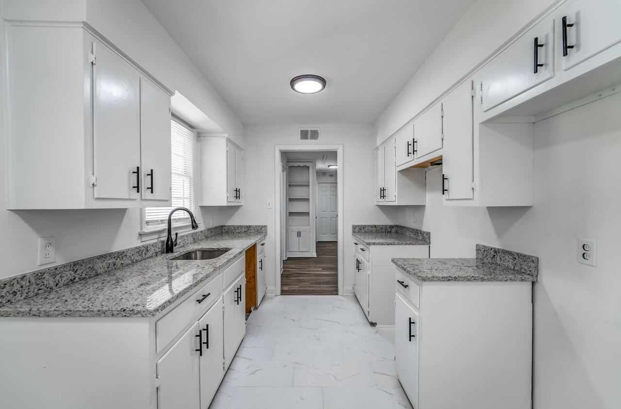 4903 Quince Rd - Photo 6 of 31