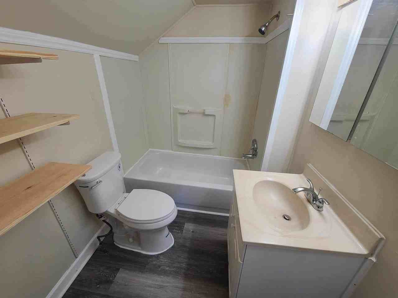 6706 Windsor Mill Rd - Photo 6 of 8