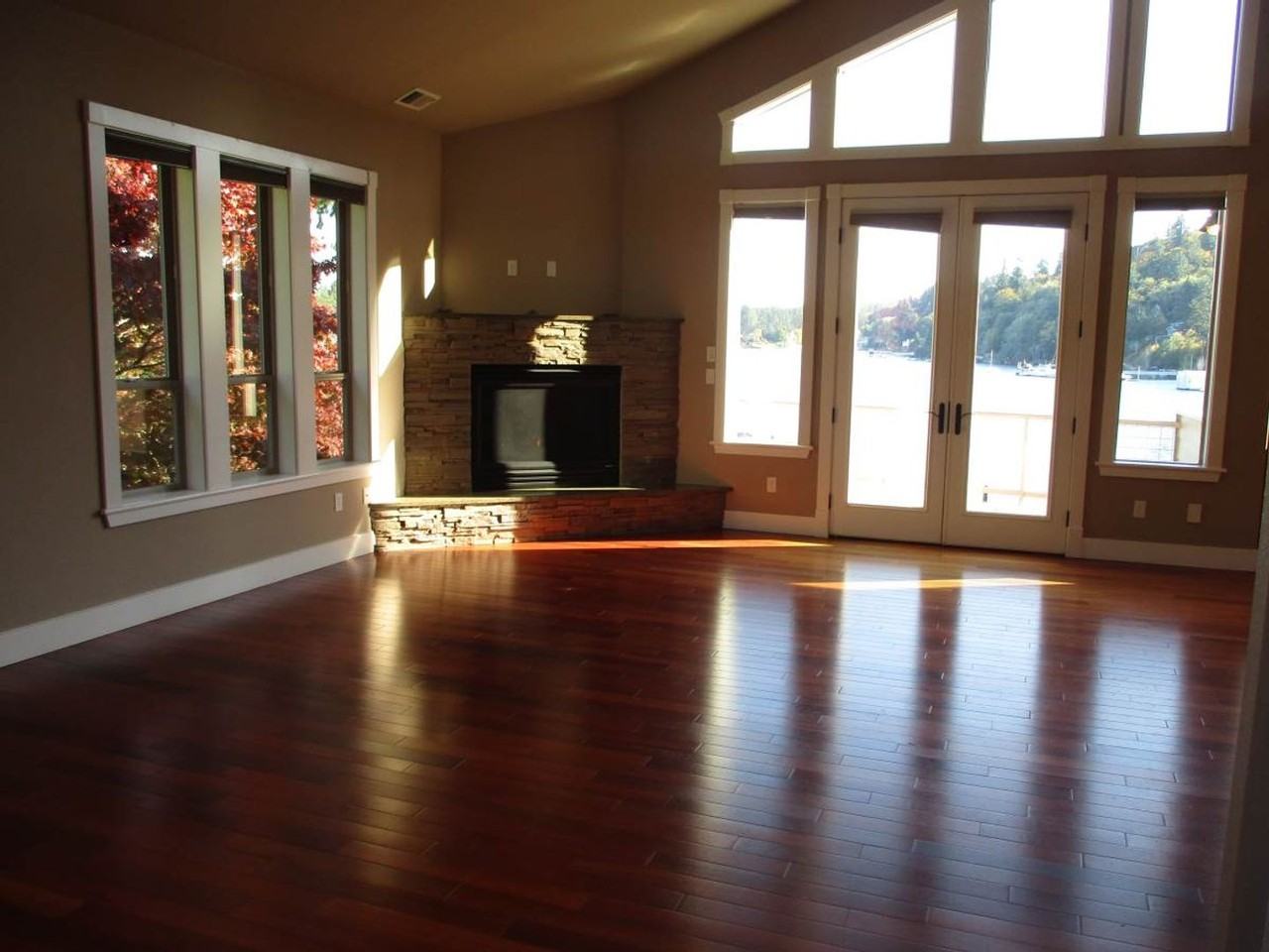 291 Shorewood Ct - Photo 3 of 35