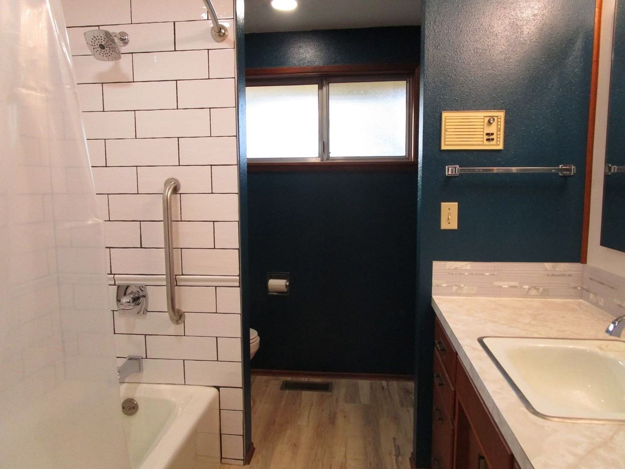 901 N Fruitdale Rd - Photo 6 of 12