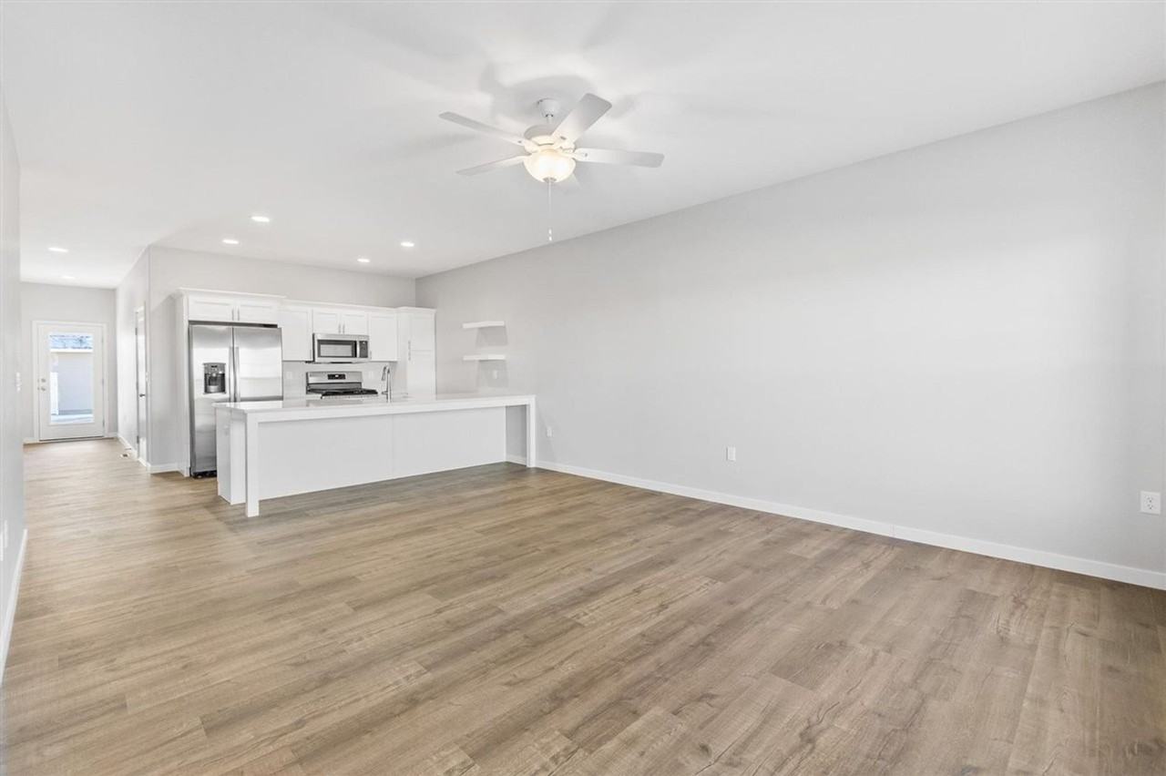 616 Catherine Dr - Photo 2 of 27