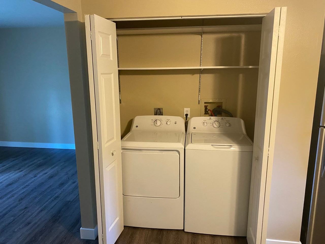 205-233 Walnut Street - Photo 2 of 49