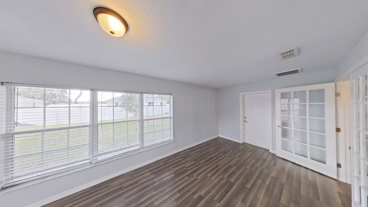 7750 Sw 100th St - Photo 5 of 14
