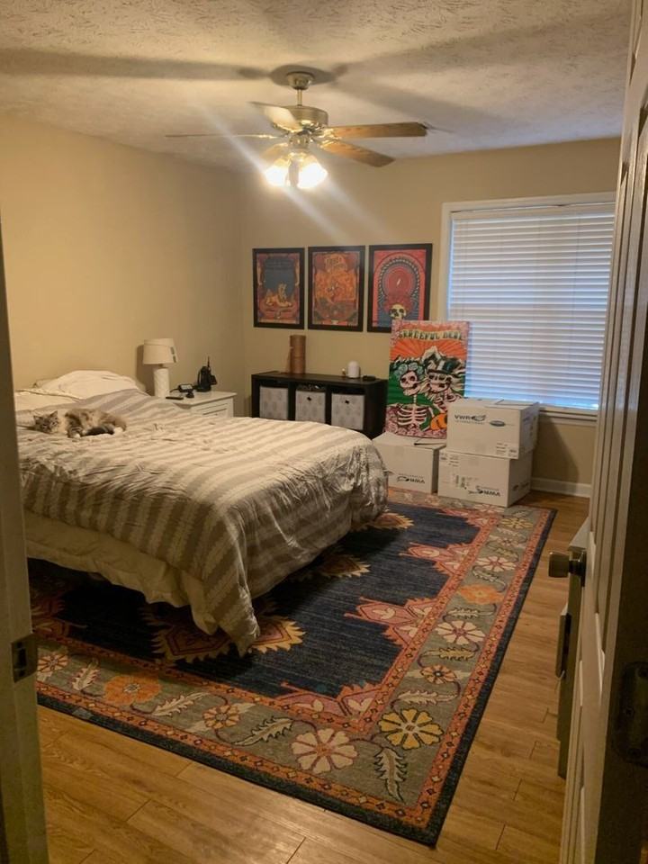 1058 Northpointe Cir - Photo 4 of 9