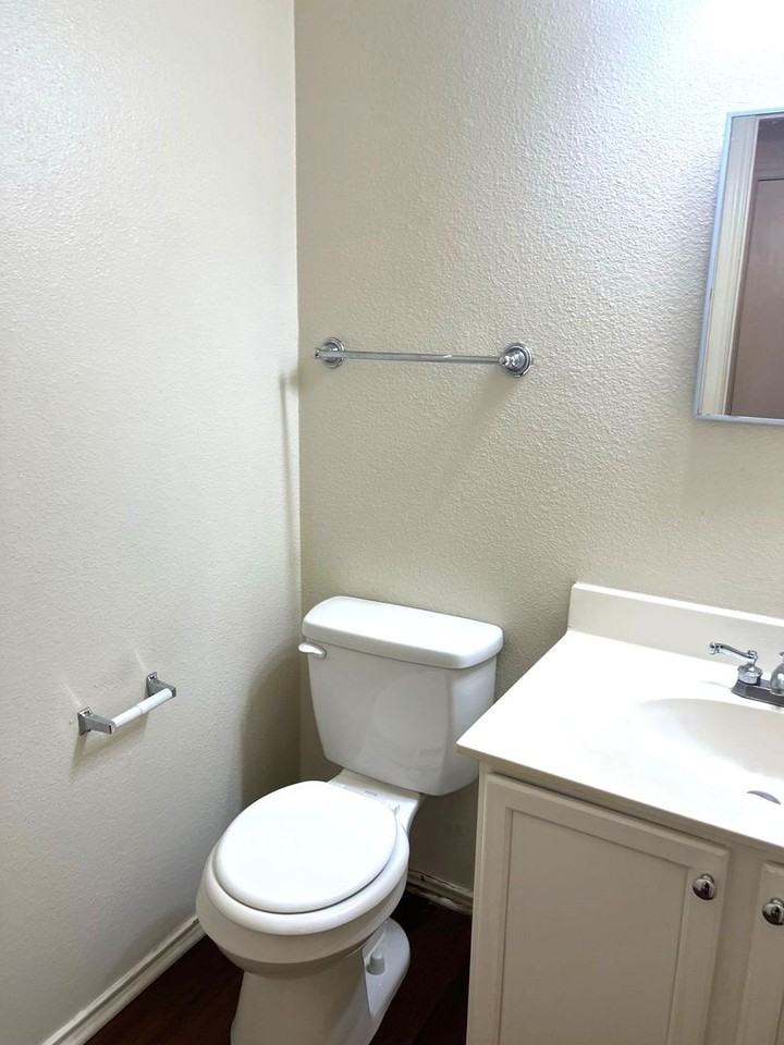 1319 Carmel Oaks - Photo 6 of 14