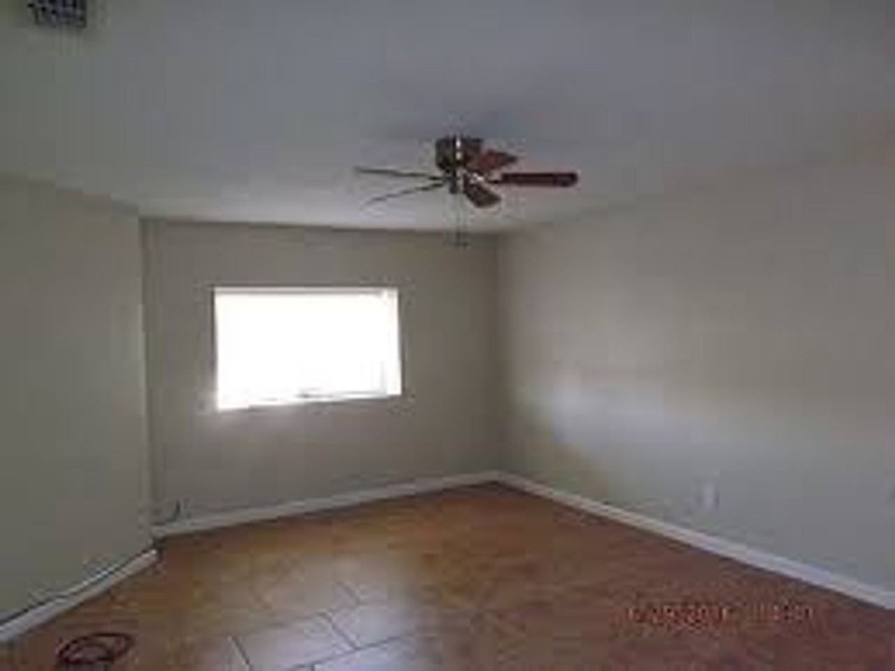 1933 N Cynthia Dr - Photo 2 of 9