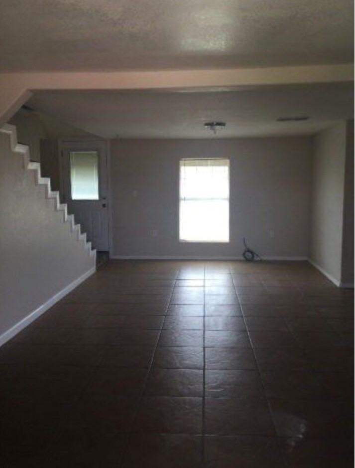 9827 W University Blvd - Photo 3 of 12