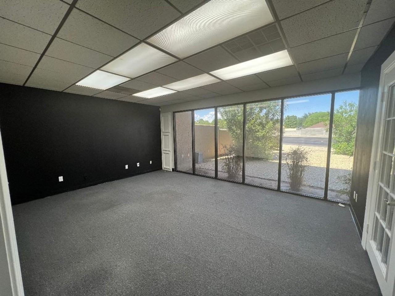 4401 N Grandview Ave - Photo 6 of 13