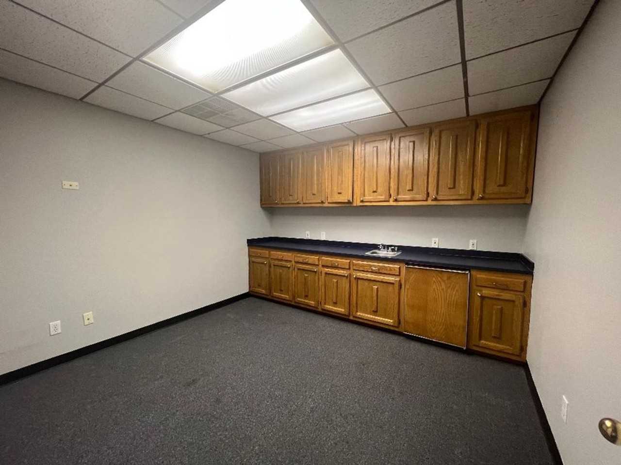 4401 N Grandview Ave - Photo 7 of 13