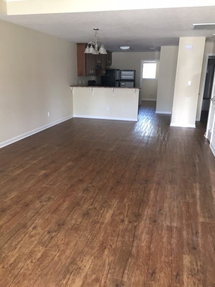 127B Magnolia Ct - Photo 3 of 5