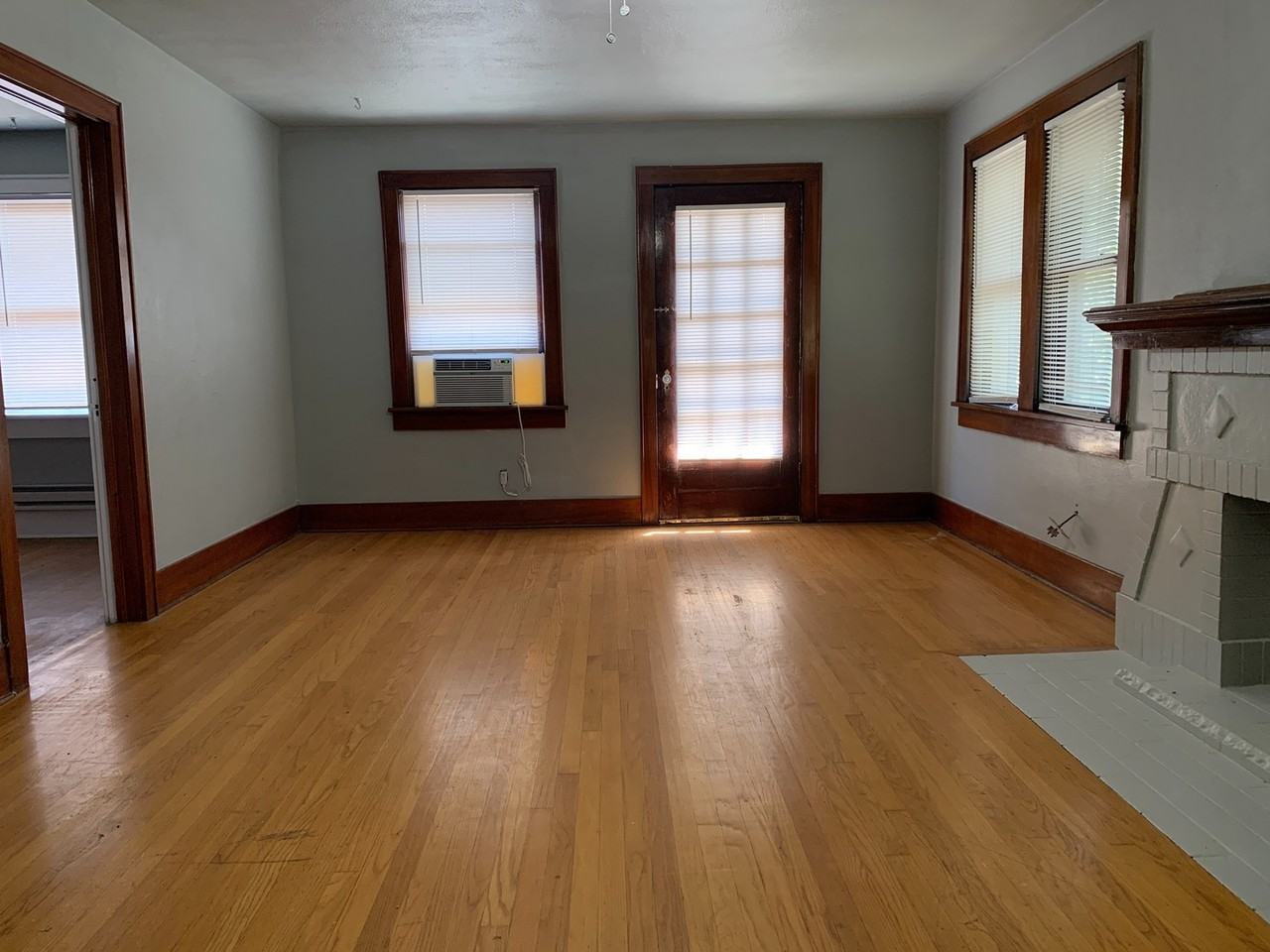 1417 1/2 Nw 16th St - Photo 2 of 20