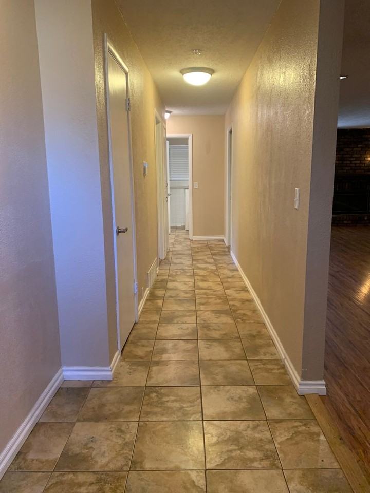 4308 Nw 60th St - Photo 3 of 24