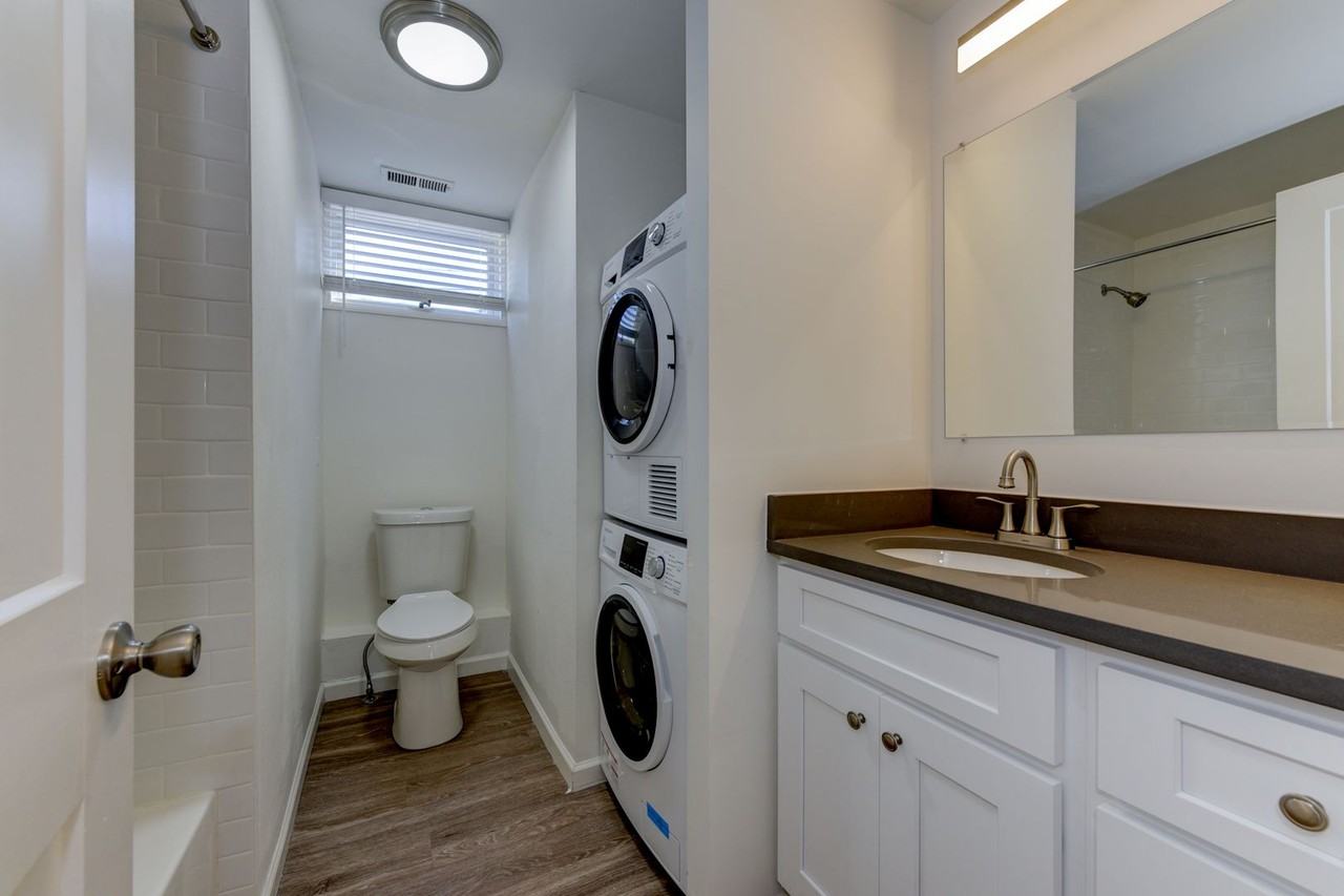 1828 16th St - Photo 5 of 23