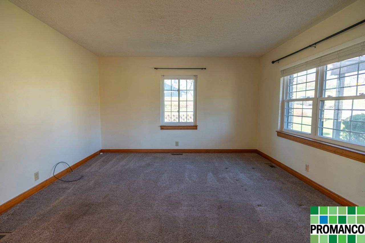 787 Colegate Dr - Photo 3 of 18