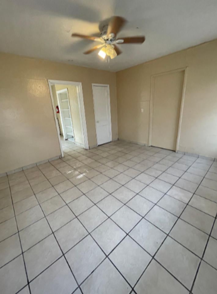 510 Cheyenne Street #11 - Photo 3 of 5