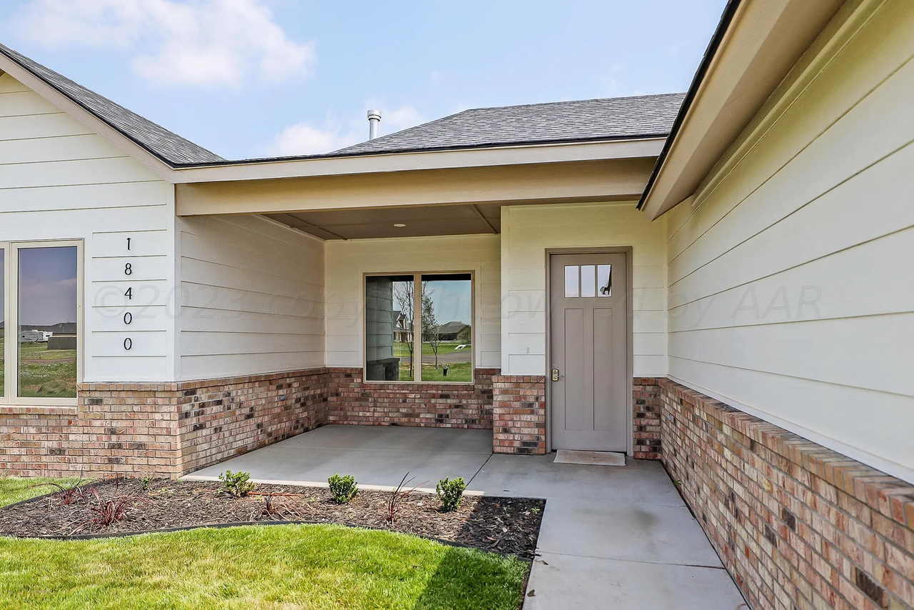 18400 Mid Country Blvd - Photo 2 of 31