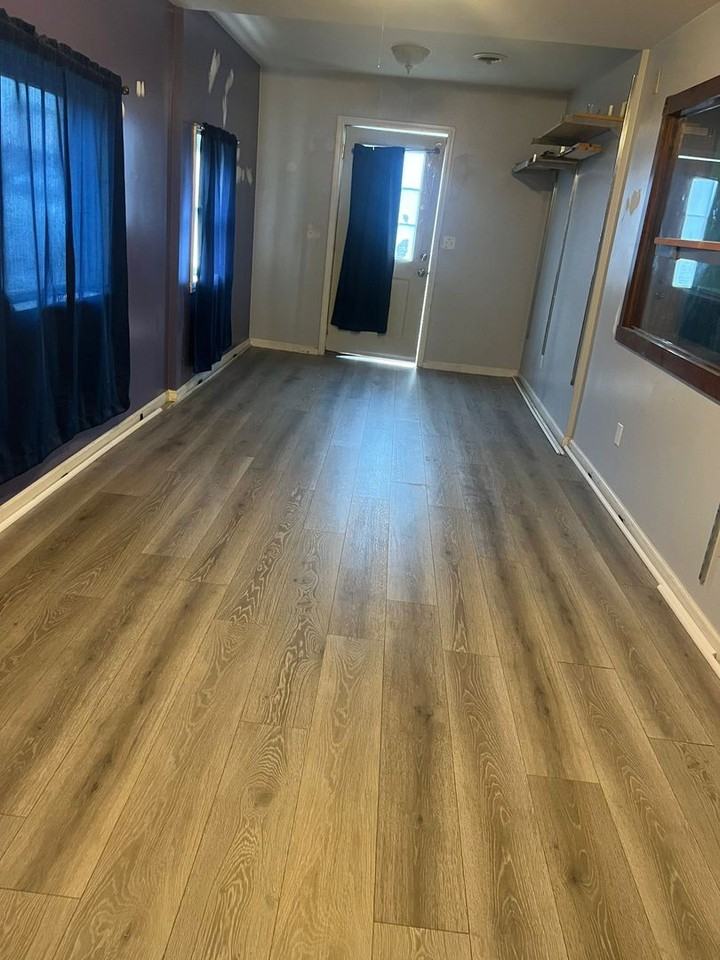 17 E 9th St - Photo 2 of 8