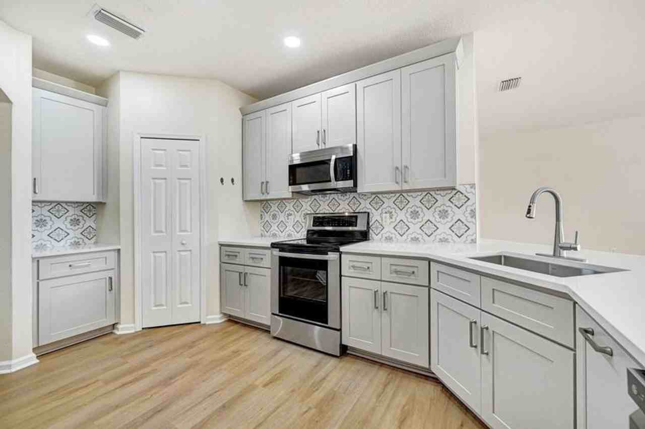 64 Sedgewood Cir - Photo 2 of 9