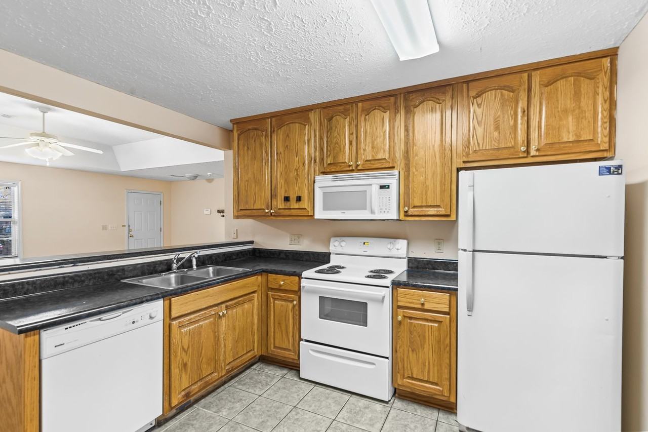 Longleaf Dr - Photo 7 of 17