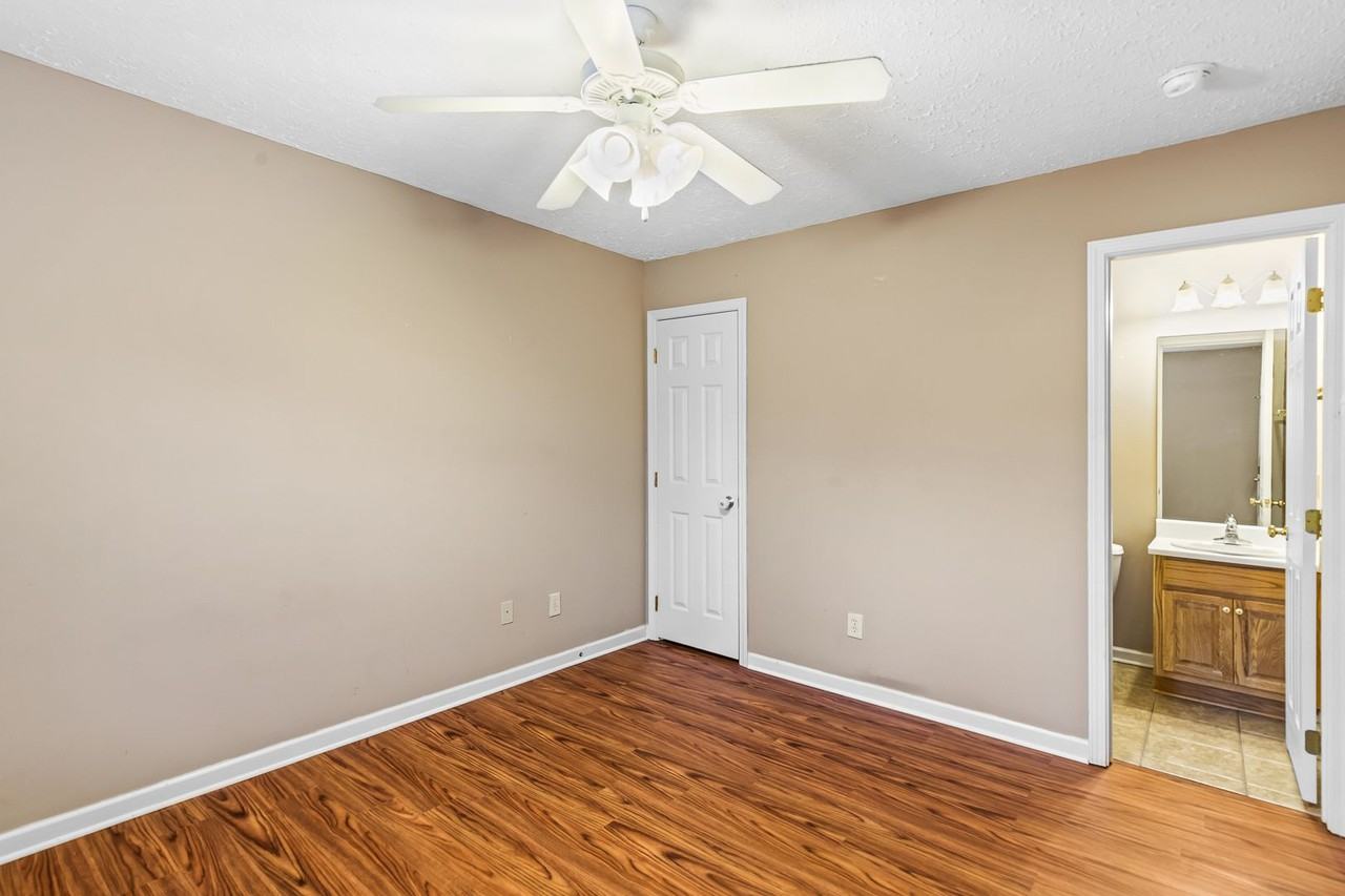Longleaf Dr - Photo 3 of 17