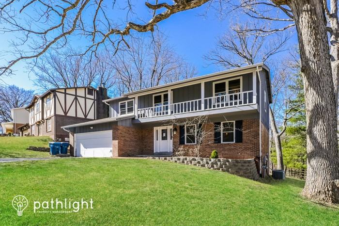 519 Falaise Dr - Photo 2 of 20