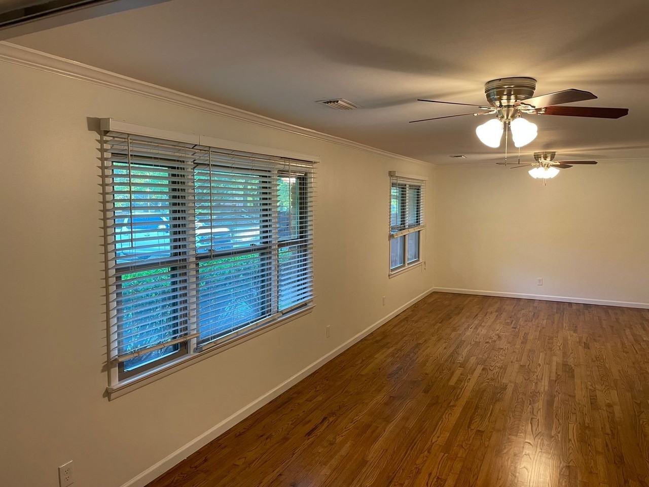 642 E Samford Ave - Photo 2 of 17