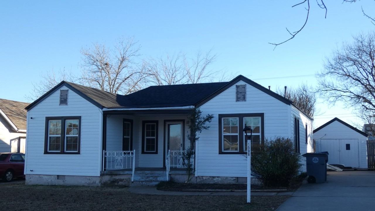 1506 Nw Arlington Ave - Photo 2 of 16