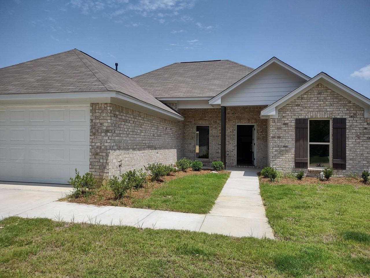 560 Silver Hill - Photo 5 of 25