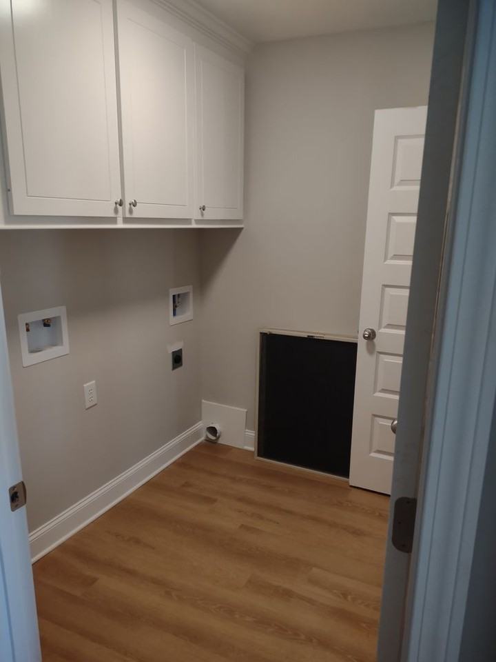 560 560 Silver Hill Drive - Photo 6 of 25