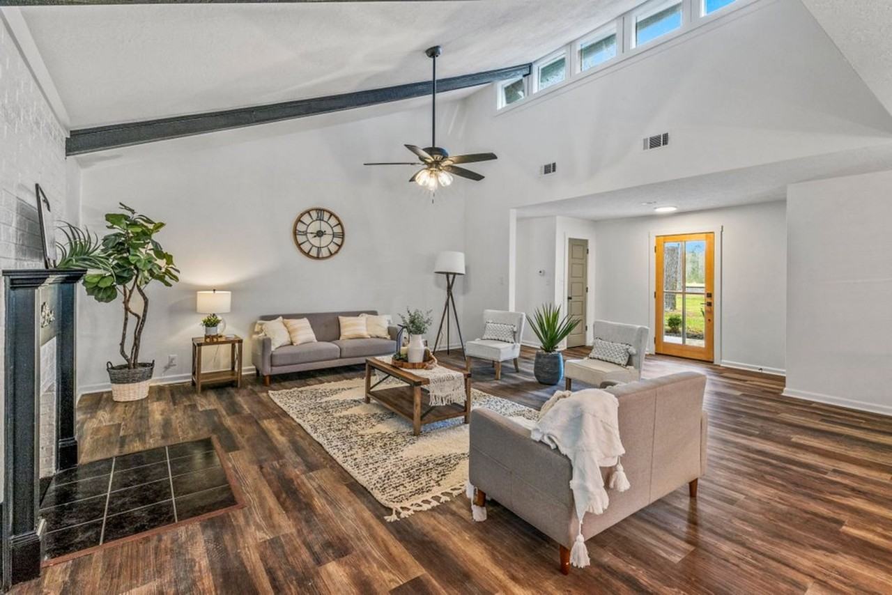 25228 Highway 165 - Photo 3 of 17