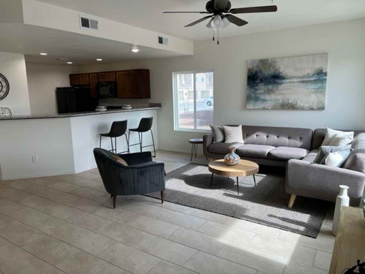 7649 E 44th St - Photo 3 of 19