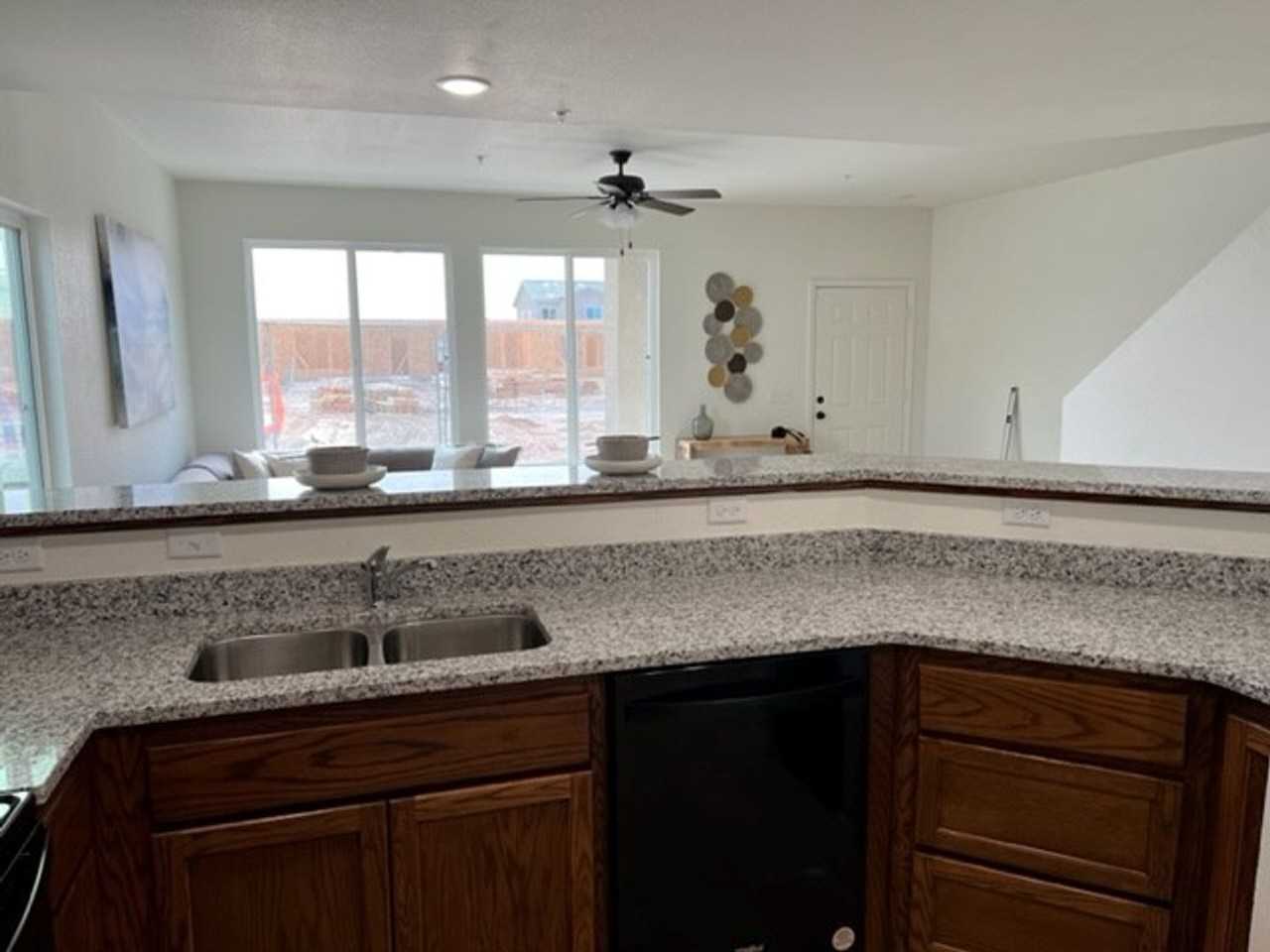 7649 E 44th St - Photo 6 of 19