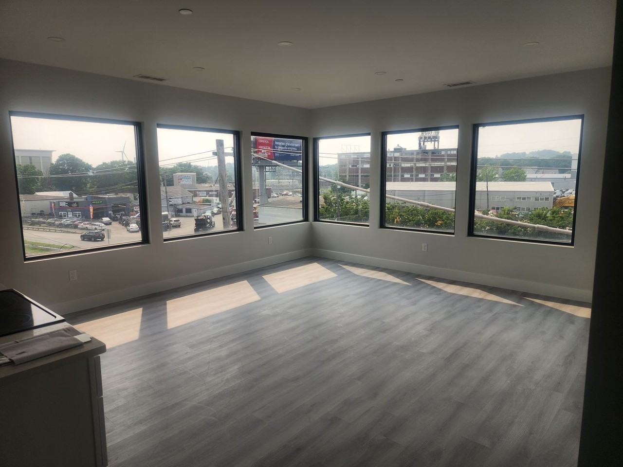 333 Lee Burbank Hwy - Photo 3 of 15