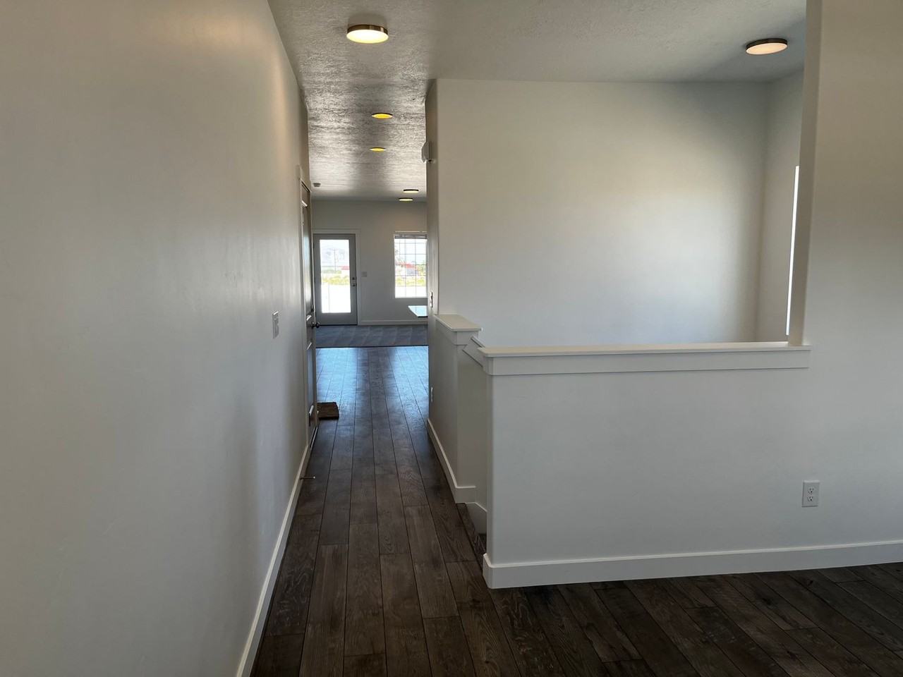 402 W Pixel Dr - Photo 2 of 24