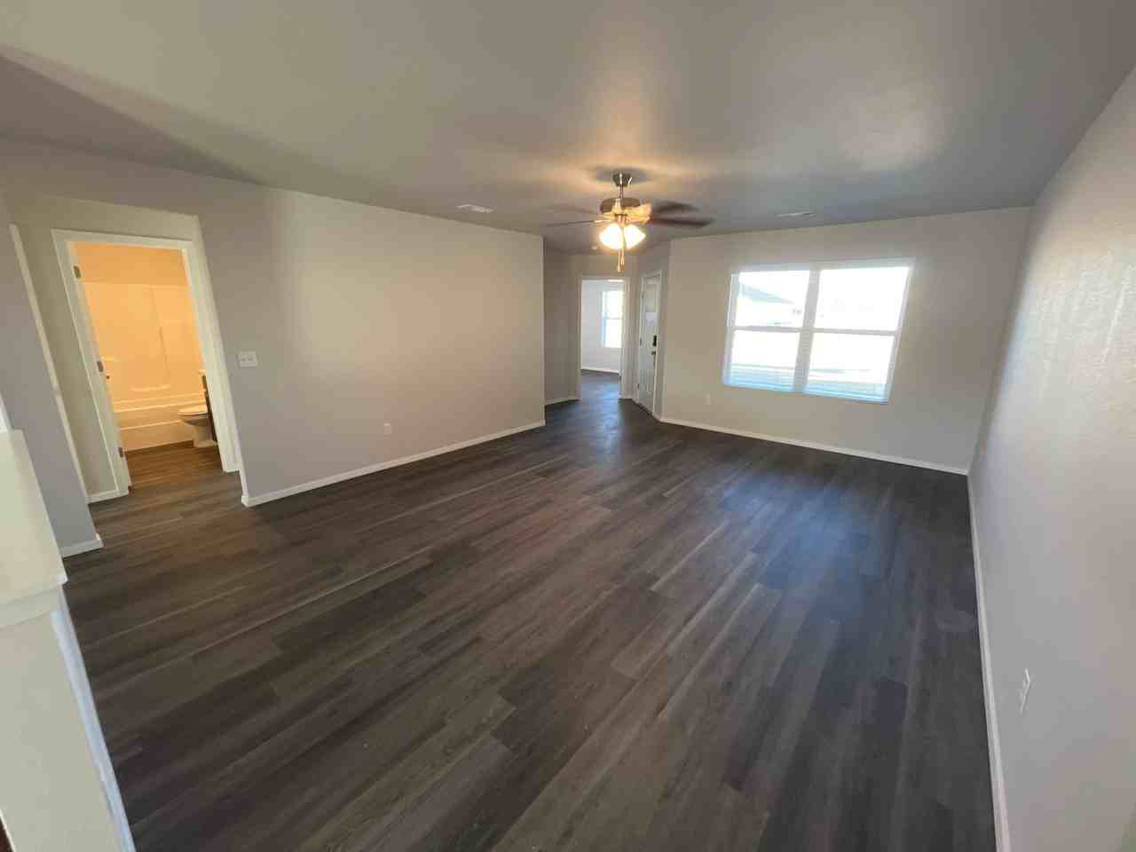 3204 E Jace St - Photo 5 of 21