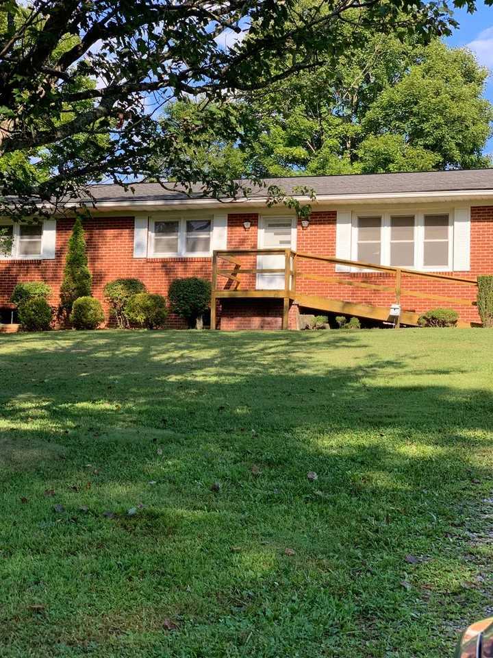 2277 Devault Bridge Rd - Photo 2 of 31