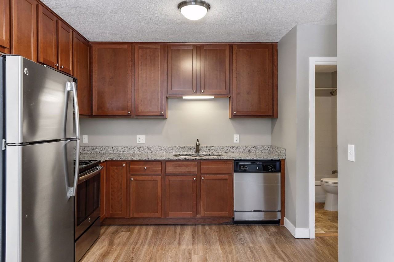 837 Northdale Blvd Nw #1 - Photo 4 of 10