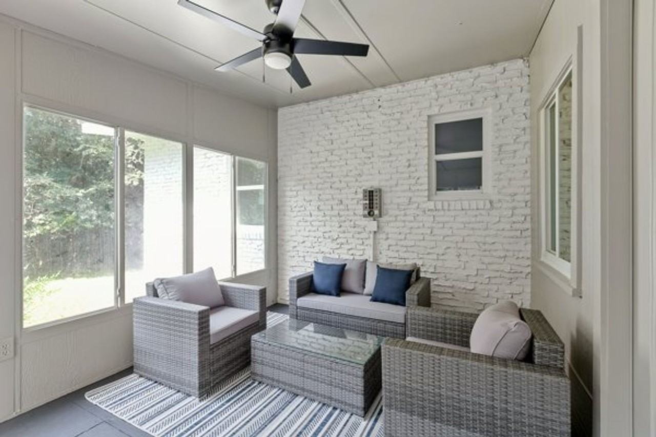 1503 Sauls St - Photo 2 of 44