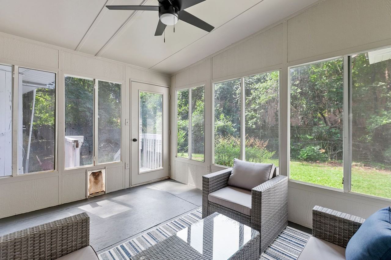 1503 Sauls St - Photo 3 of 44