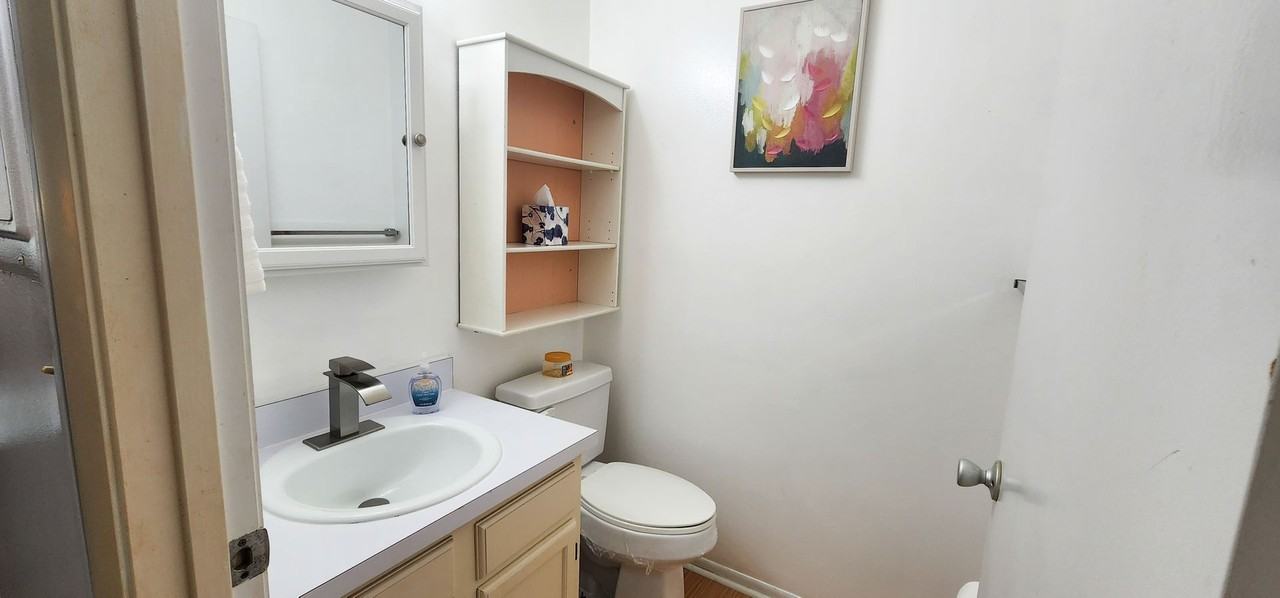 95 Spring Lake Dr #103 - Photo 5 of 16