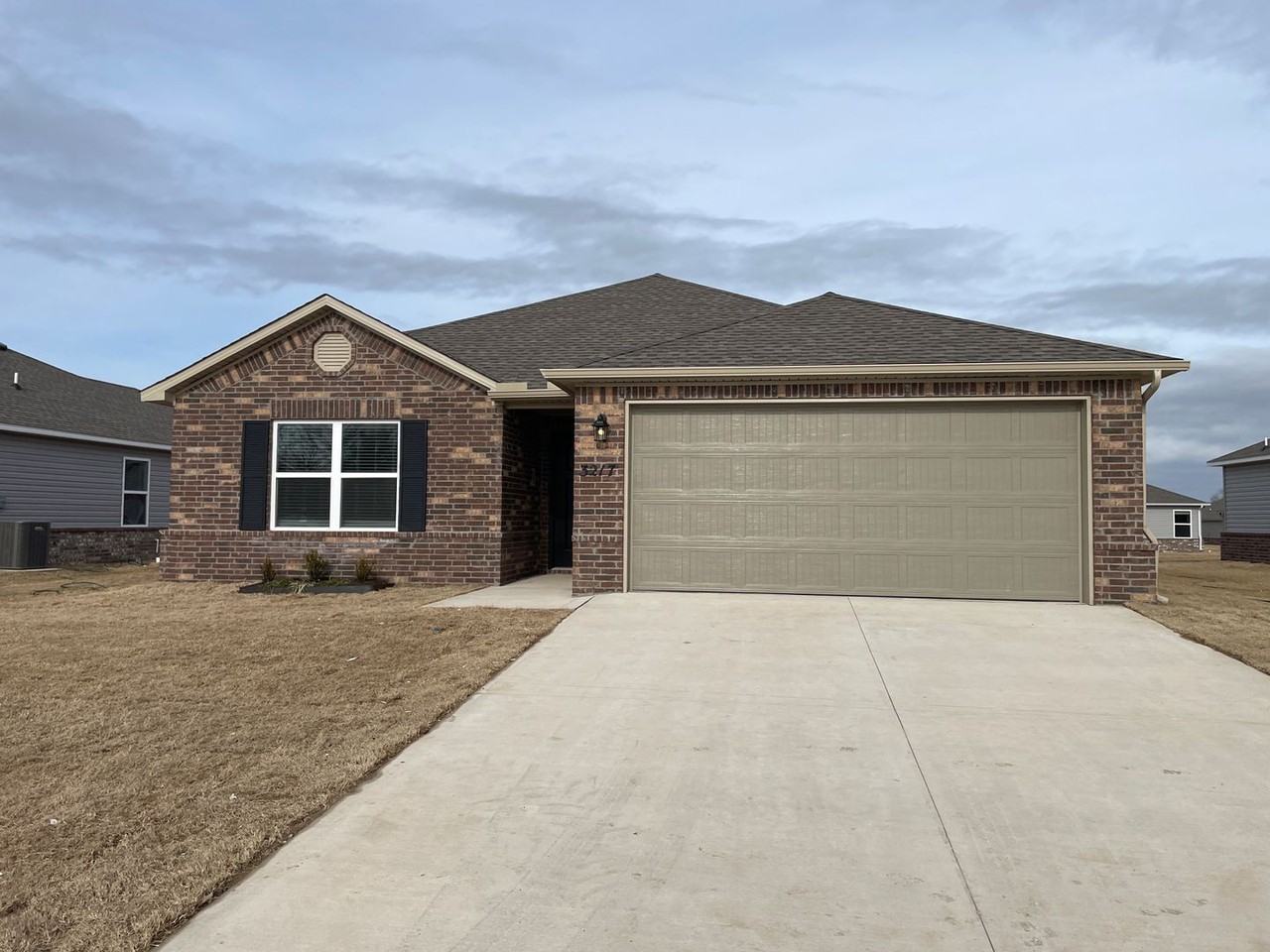 3217 E Ricky Dr - Photo 4 of 18