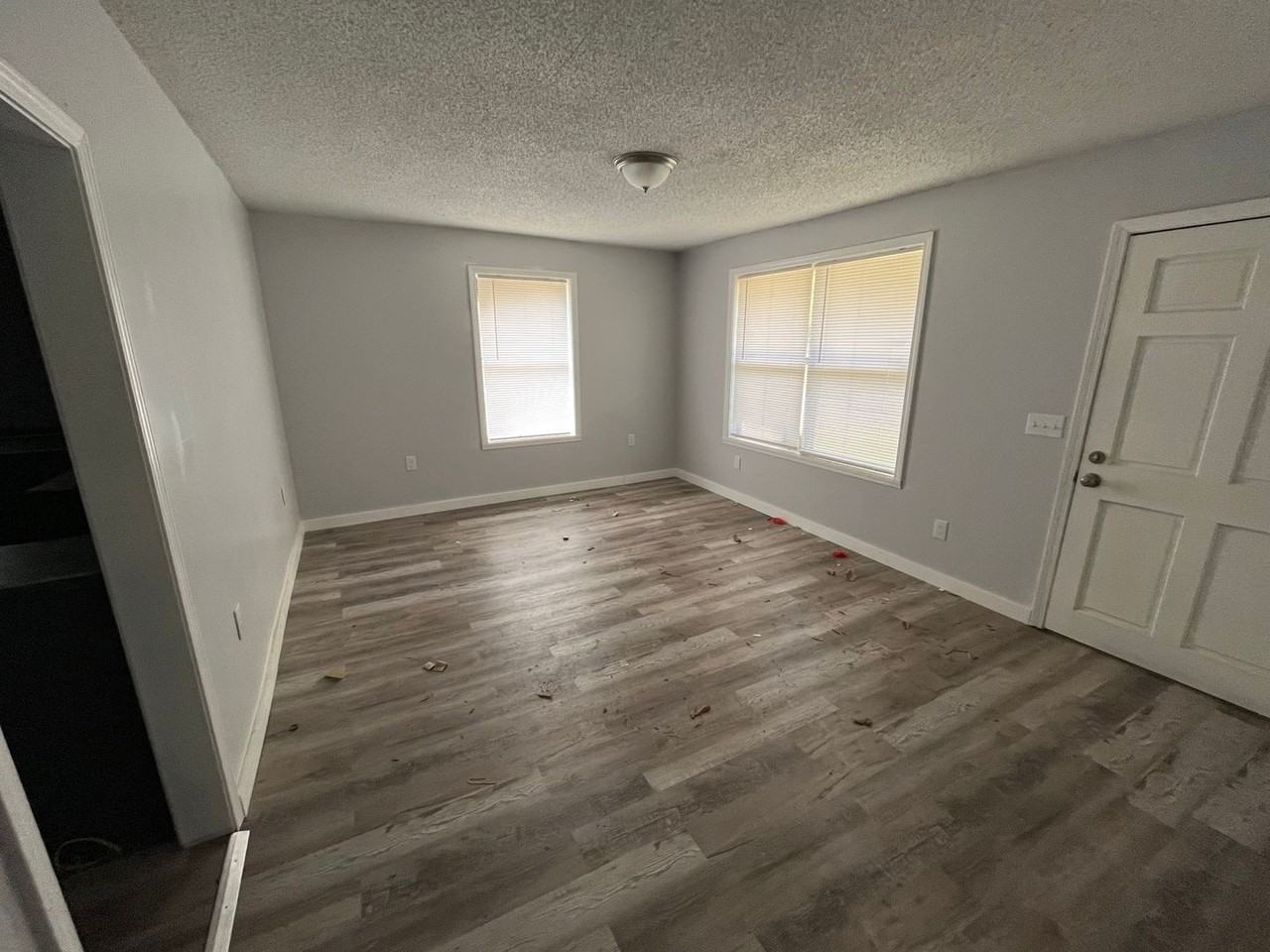 905 26th Ave N - Photo 3 of 19