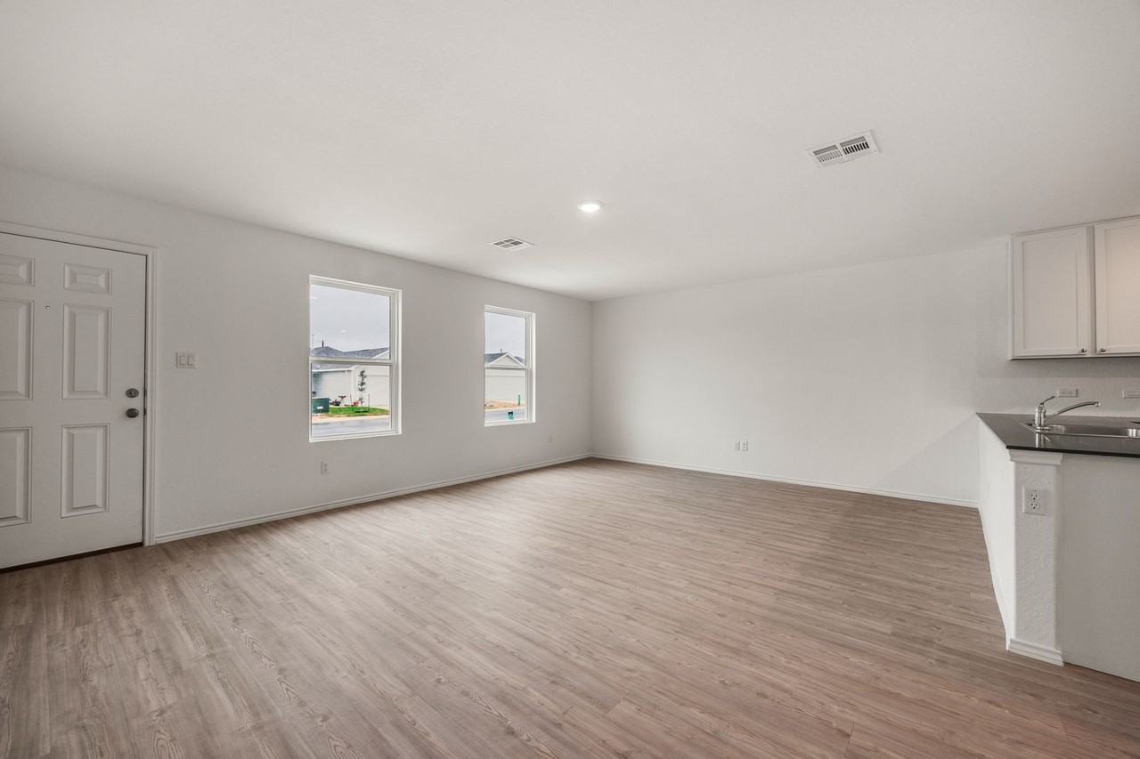 12927 Deep Eddy - Photo 7 of 16