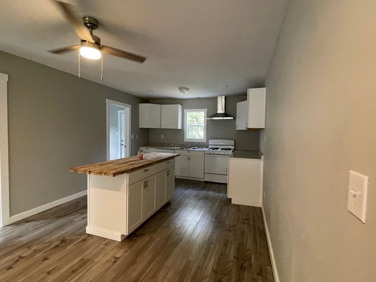 2749 W Washita St - Photo 5 of 19