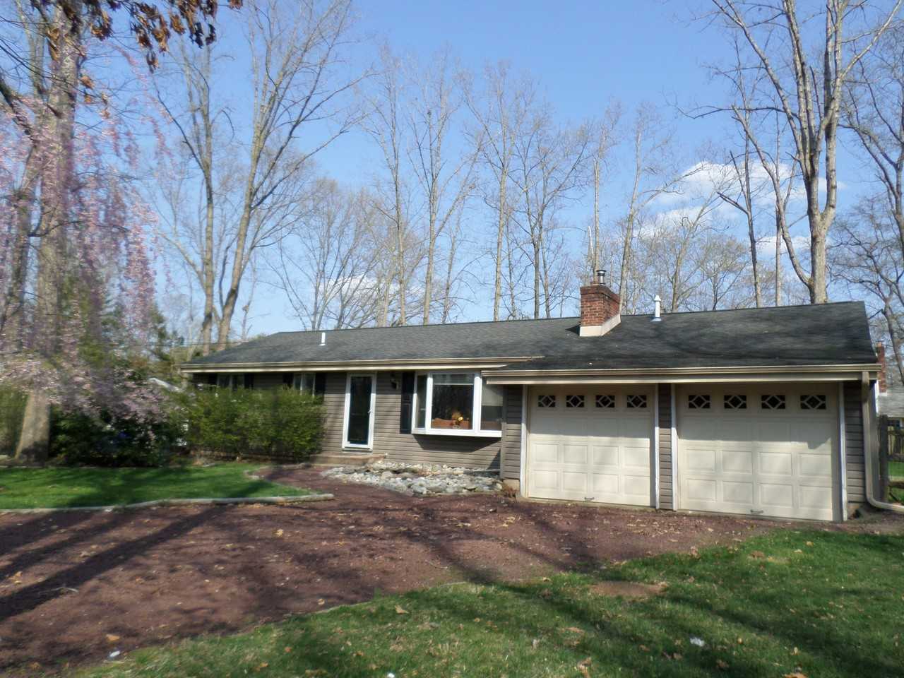10 Forest Ave - Photo 3 of 13