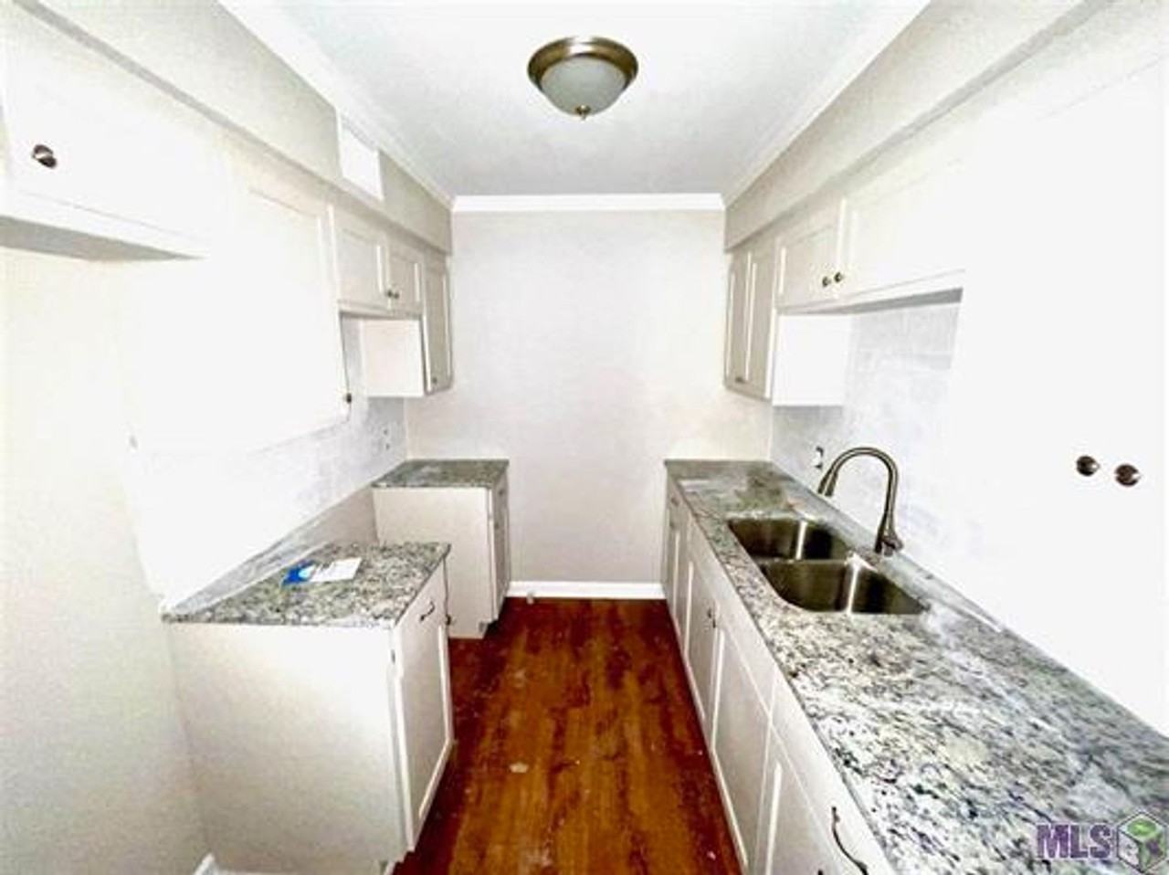 6773 Titian Ave - Photo 5 of 7